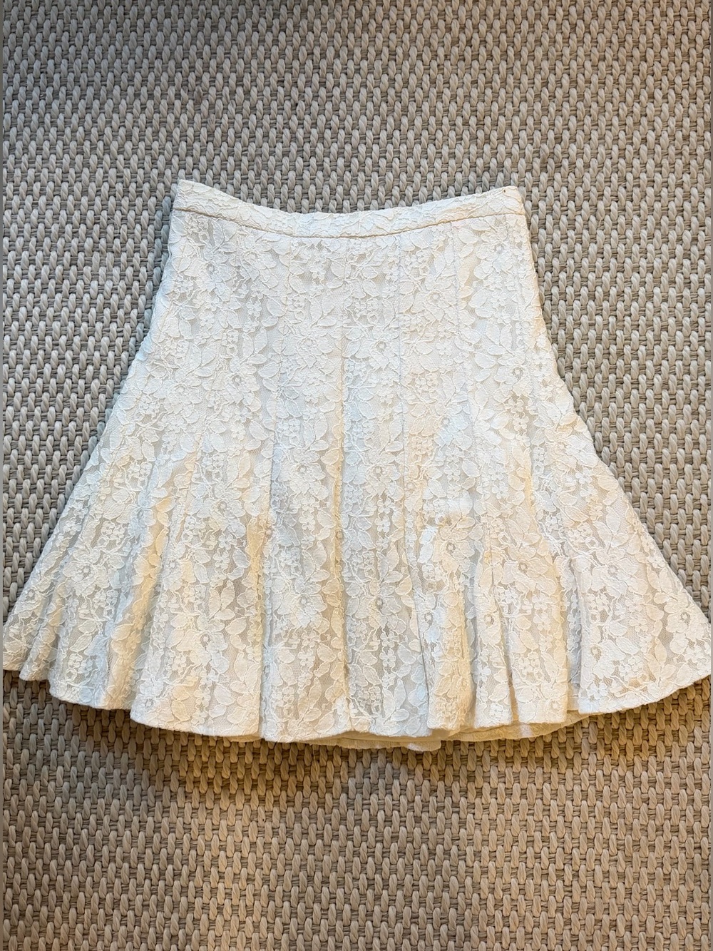 BCBGMaxAzria Cream Floral Lace A-Line Skirt